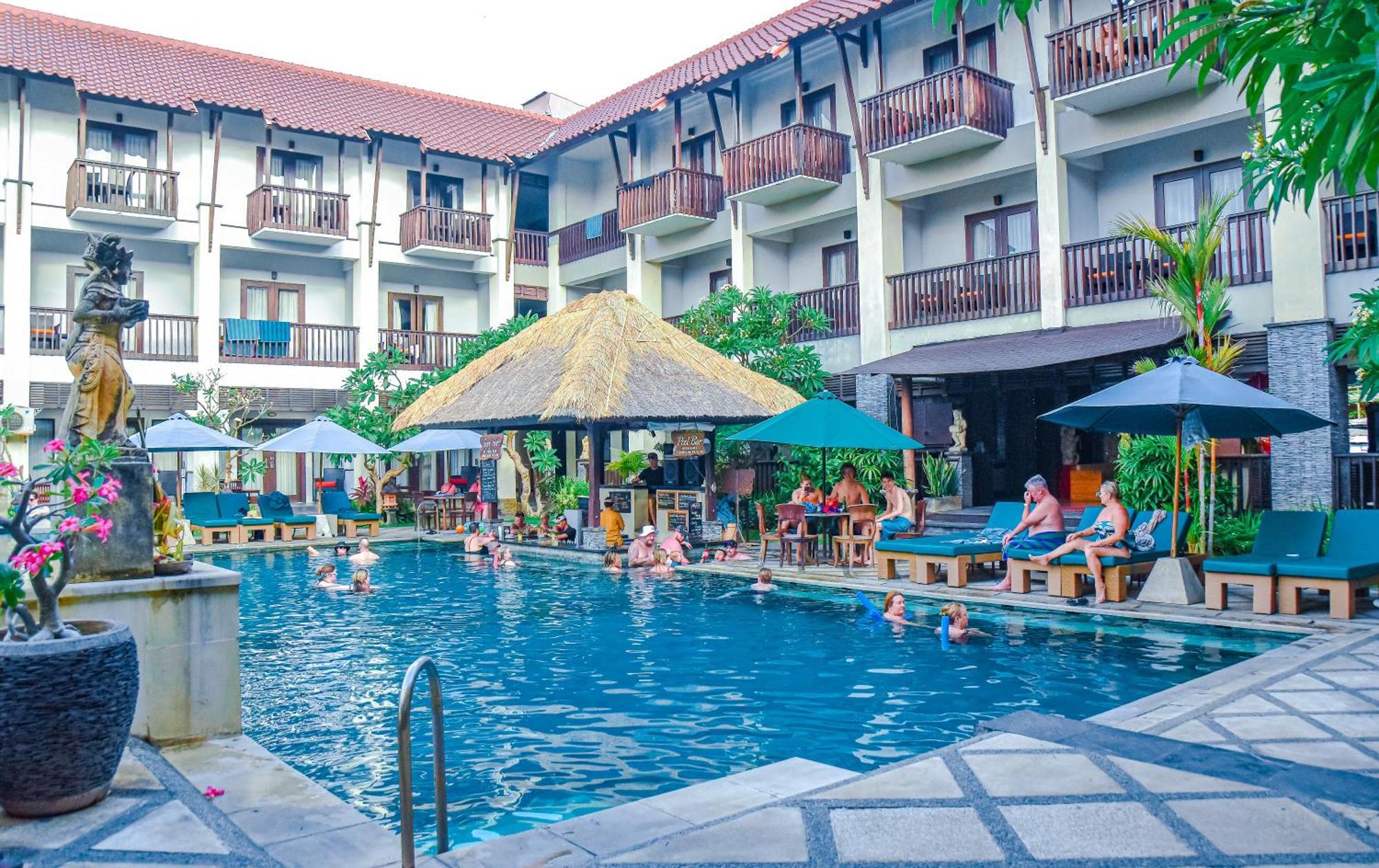 Hotel The Lokha & Legian (Bali)