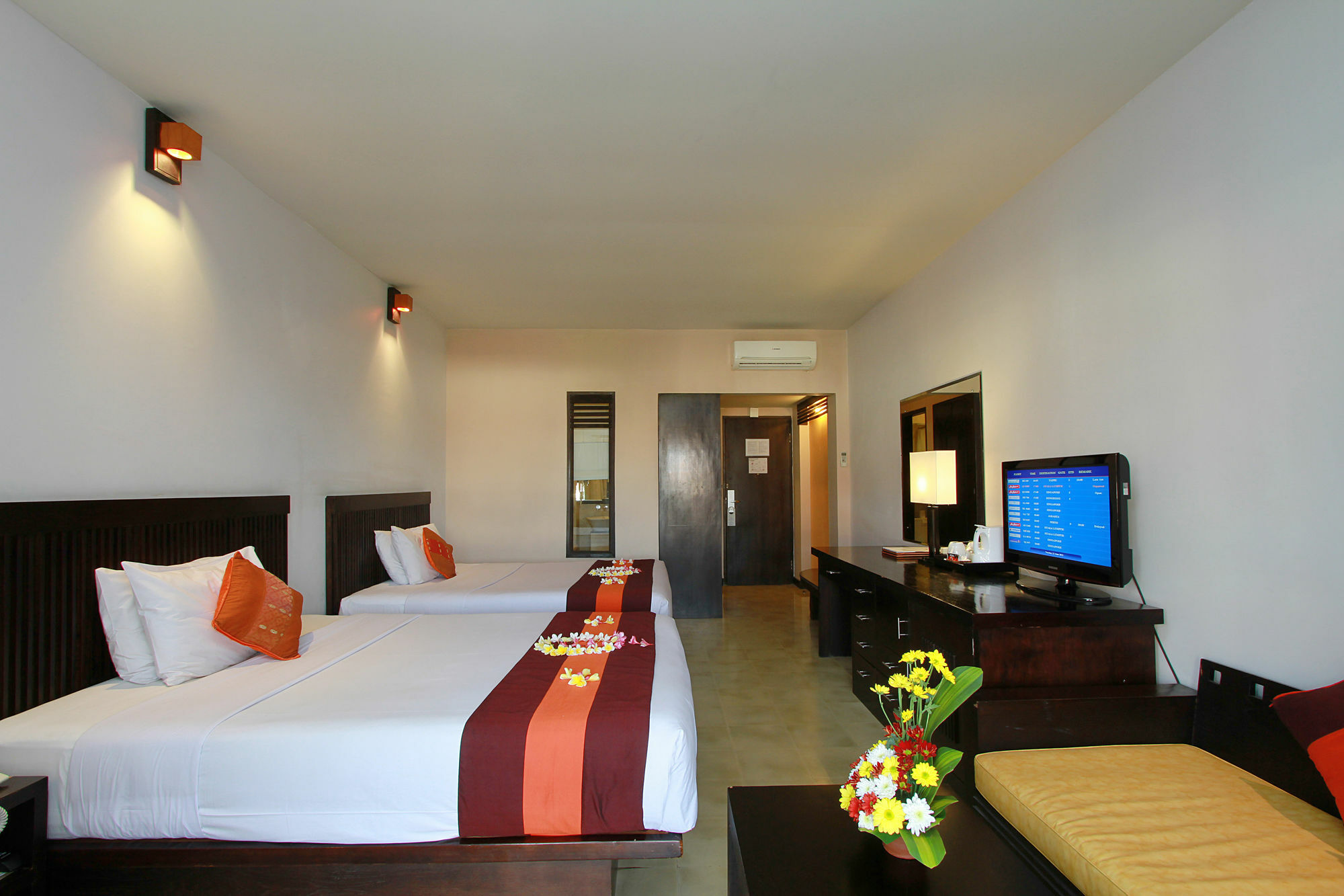 The Lokha & 3* Legian (Bali)