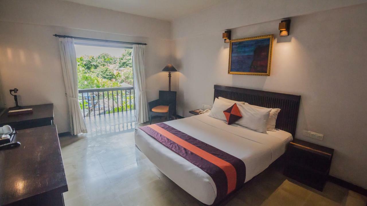 Hotel The Lokha & Legian
